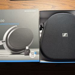Sennheiser HDB630 Headphone Like New 