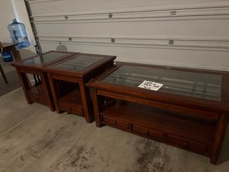 Coffee table set
