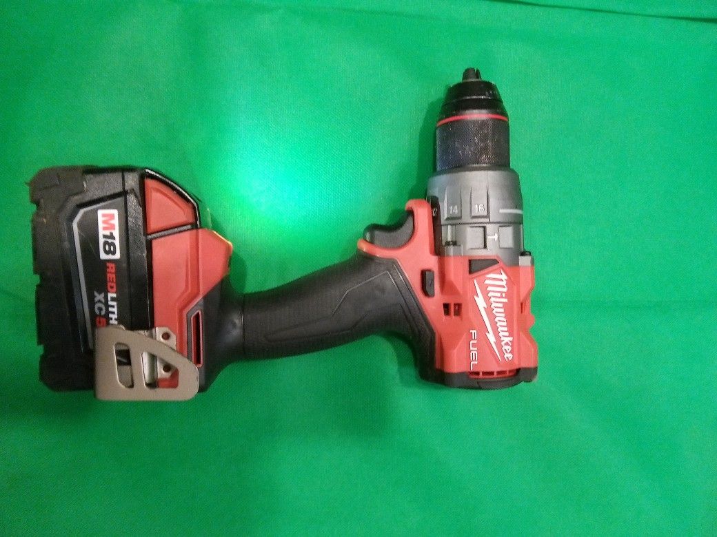 M18 Drill And Charger