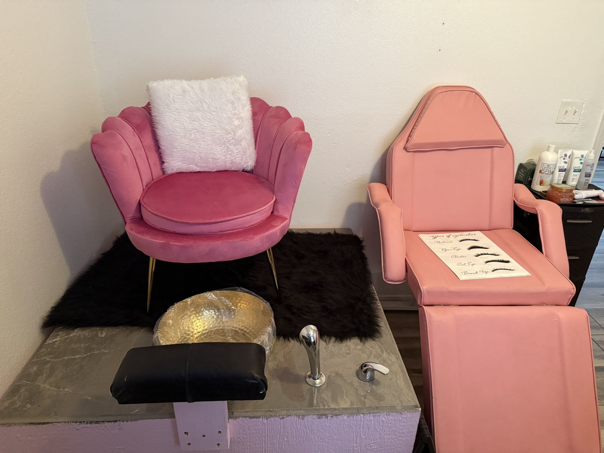 Pedicure Station With Water Connections