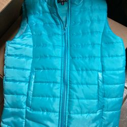 Pretty Blue Sz L Vest-truly M Or jR L/reduced$5.75🍁