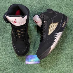 Air Jordan 5 Black Metallic 2016 size 11men/12.5women