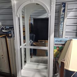 Curio Cabinet With glass Shelves and Lighting