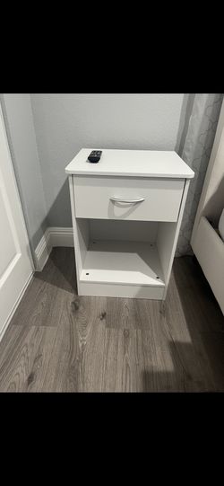 Brand New Nightstands Set Of 2