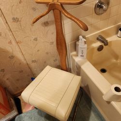 Vintage Setwell Butler Dressing Chair Gentleman's Chair