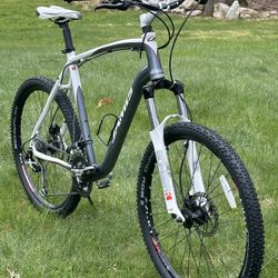 Jamis Durango 3 Mountain Bike 21” (XL)