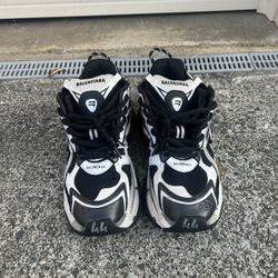 Balenciaga Runners