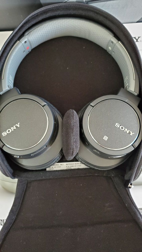 Sony MDR-ZX770 NC wireless headphones