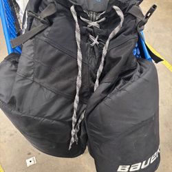 LOW PRICE MOVING- $400 RETAIL HOCKEY PADDED BAUER PANTS 