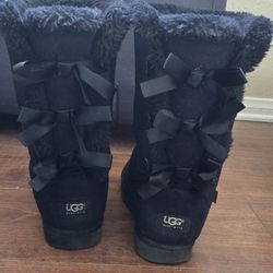 Ugg Bailey Bow Black Women's Size 7