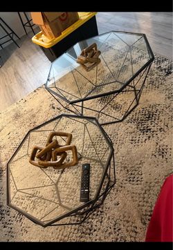Set of 2 coffee tables