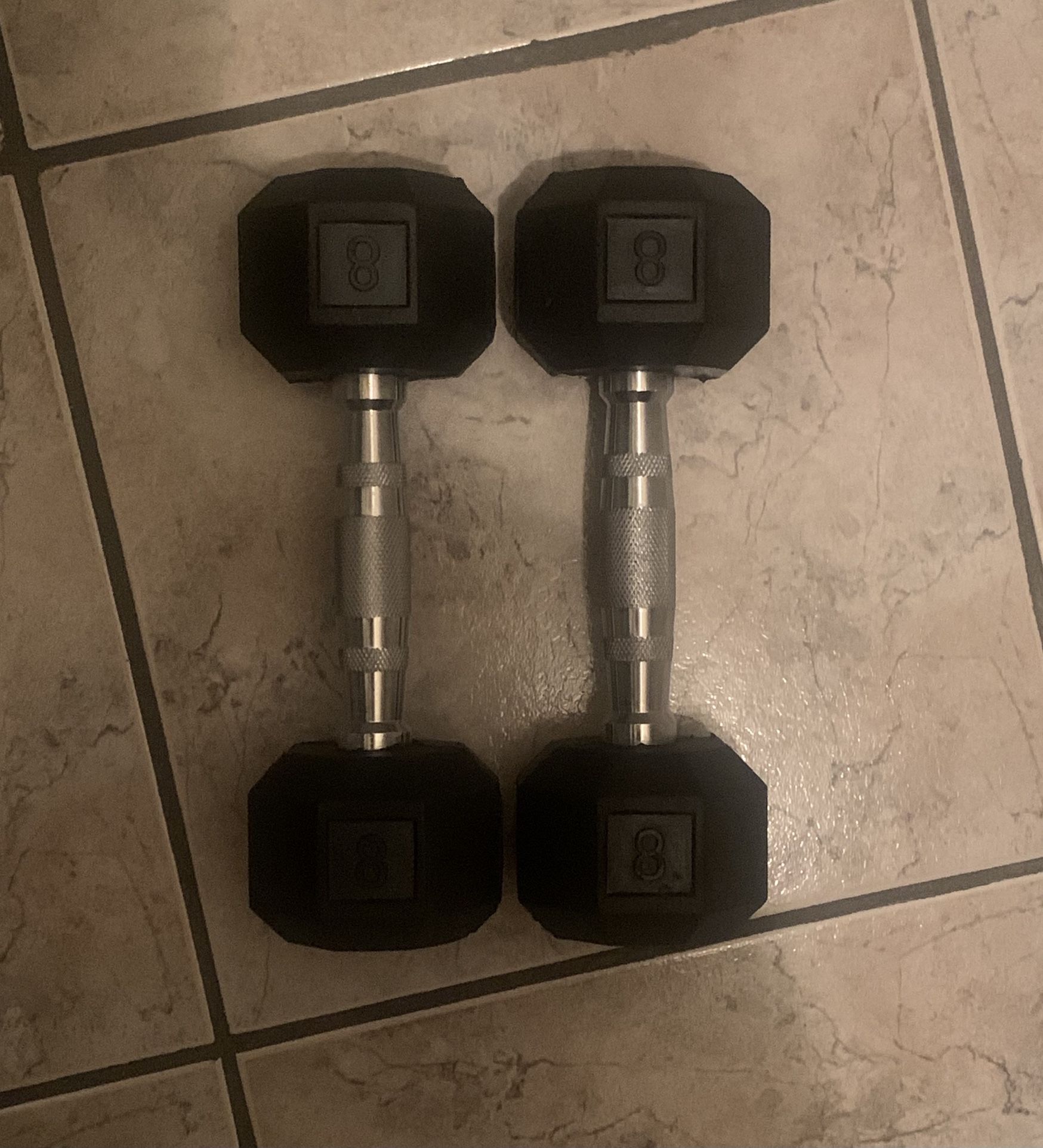 WORK OUT DUMBBELLS 8 LBS EACH
