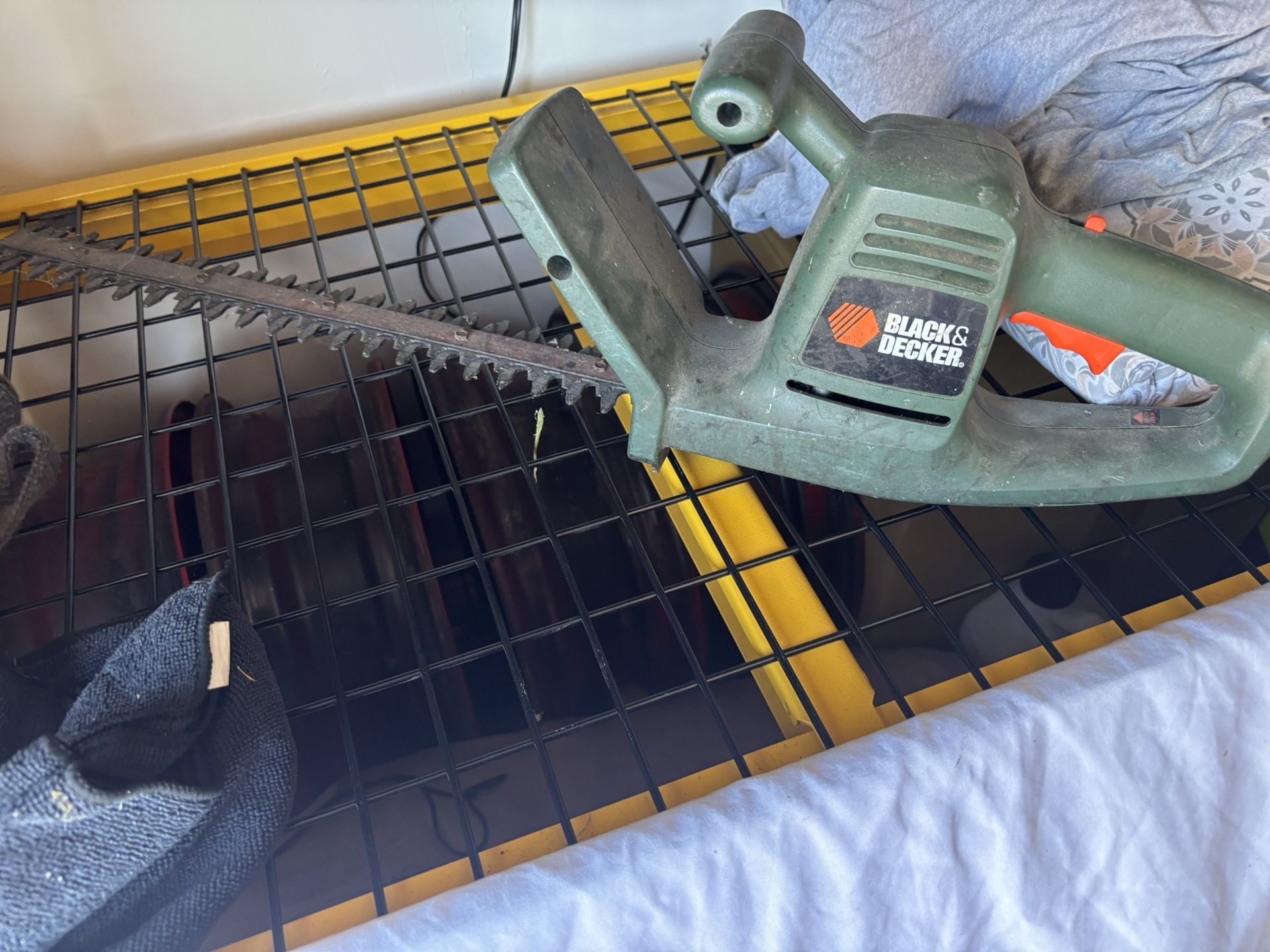 16 Inch Hedge Trimmer Black And Decker Electric Trimmer