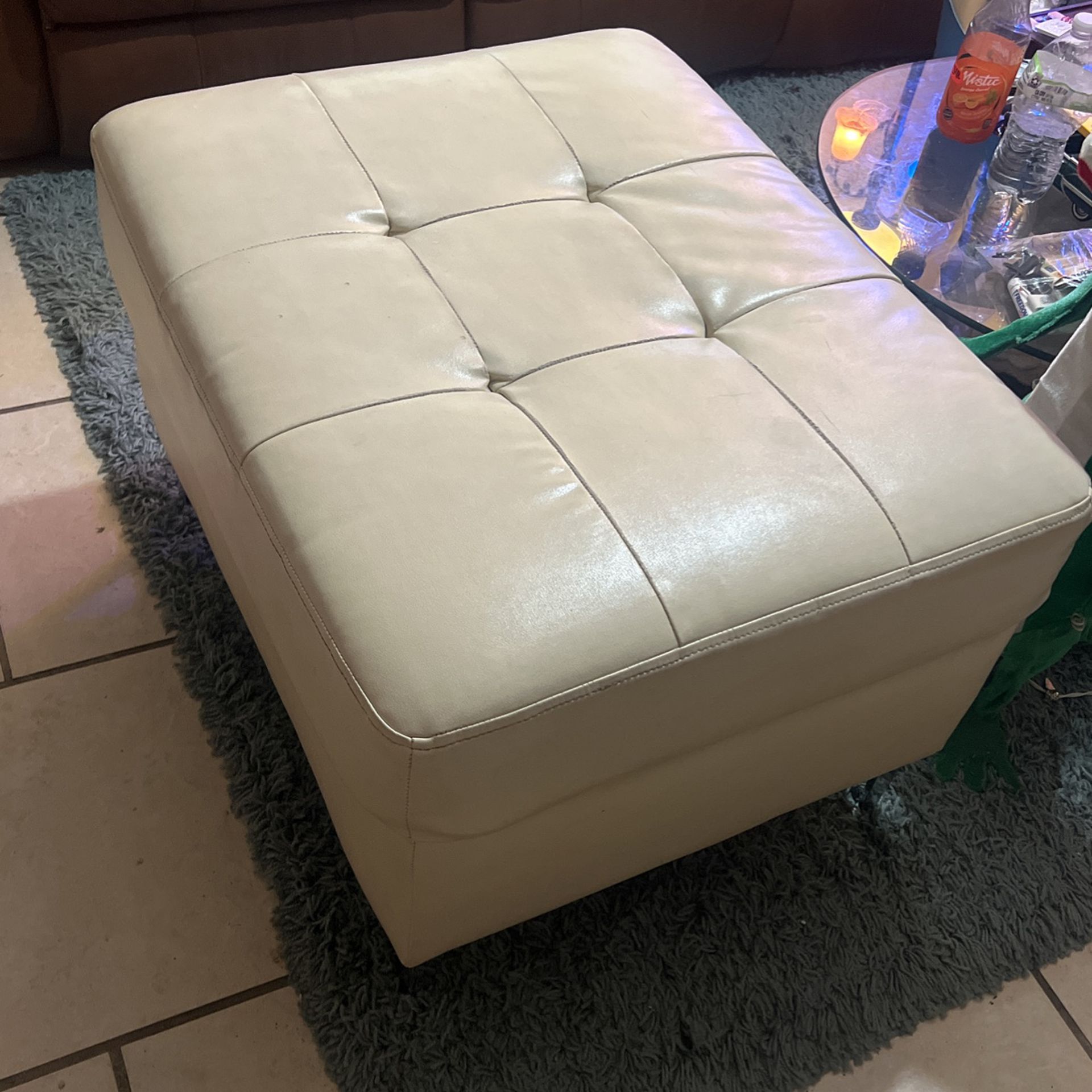 Lether Ottoman