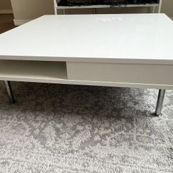 Ikea White Coffee Table