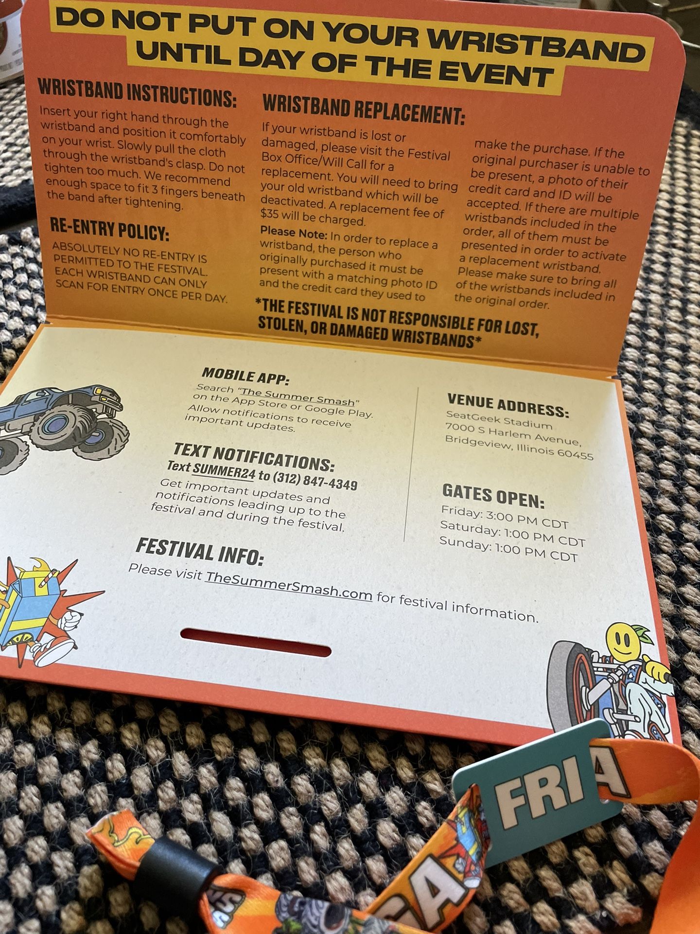 FRIDAY SUMMERSMASH WRISTBAND 