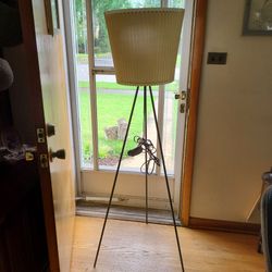 Upside down floor lamp