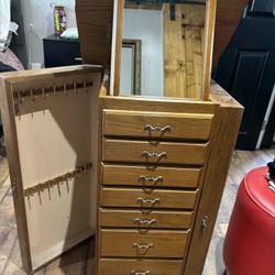 Jewelry Dresser 