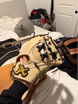 Atoms Japanese Baseball Glove