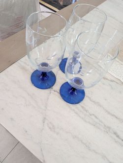 3 glass wine cups