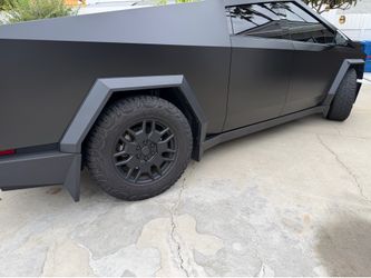 Cybertruck Premium Tires
