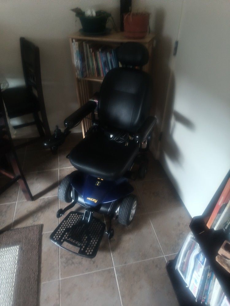 Pride Jazzy Elite Motorized Wheel Chair