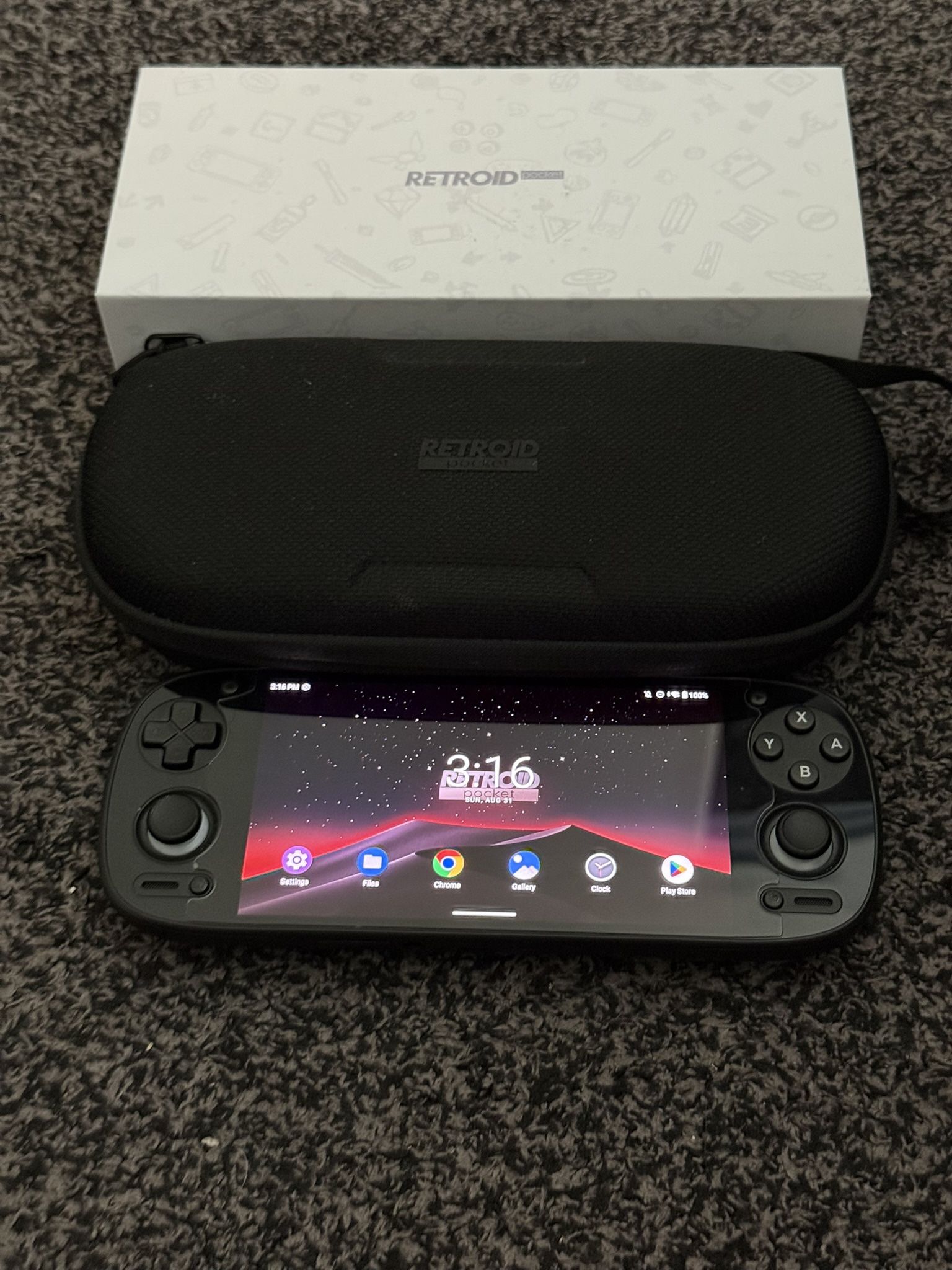 Retroid Pocket 5 128 GB OLED Portable Handheld Emulator