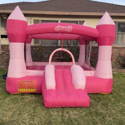 Cloud 9 Princess Bounce House 