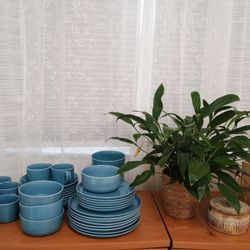 SET DE 8 VAJILLA USED Like New