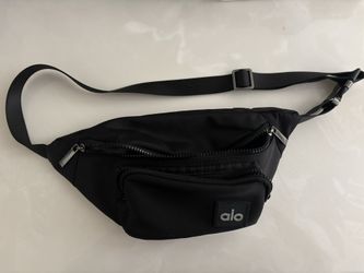 Alo Fanny Pack 