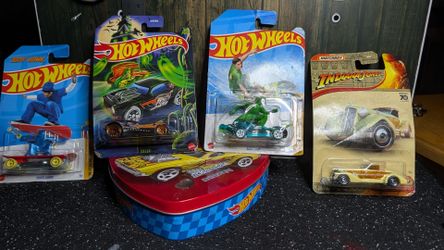 Hot wheels, matchbox .