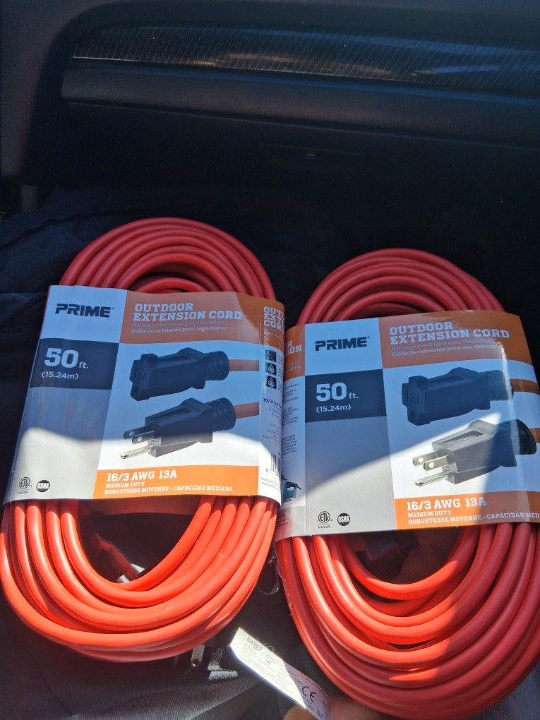 2 50ft Outdoor Extention Cords 