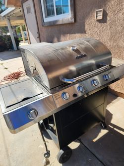 CharBroil Propane BBQ - Nearly New