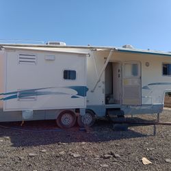 2008 32 ft. Sea Breeze 5th Wheel Trailer