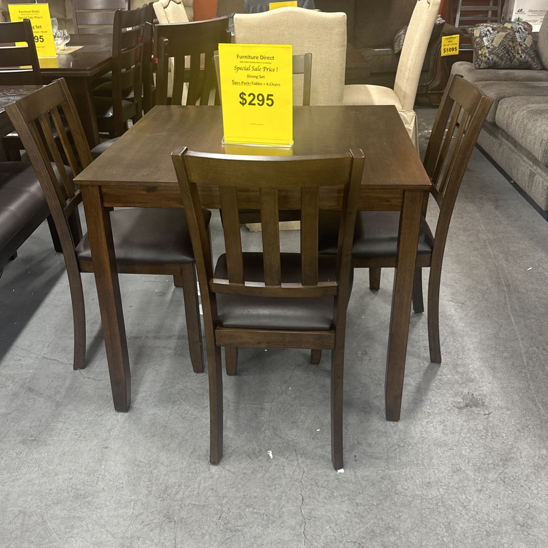 Table + 4 Chairs 