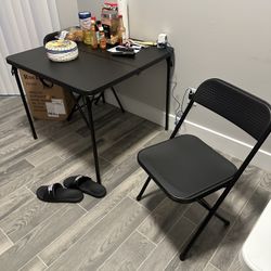 Folding Tables 