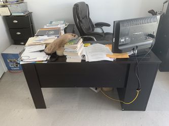L shaped office desk, filing cabinet & leather chair