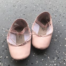 Dance Shoes Size 10