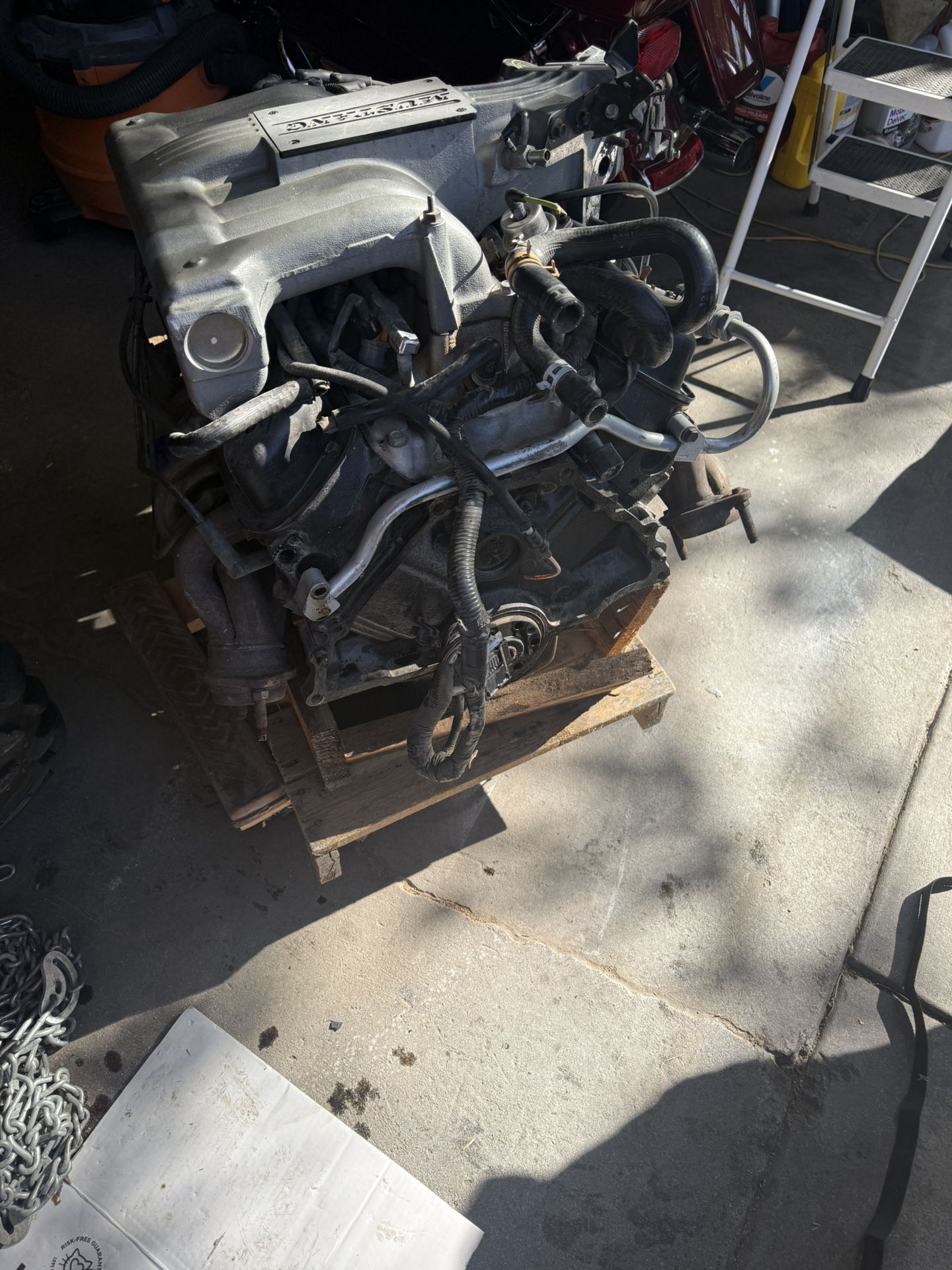 302 Mustang Motor