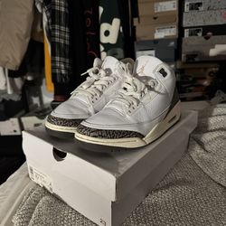 Jordan 3 “Neapolitan”