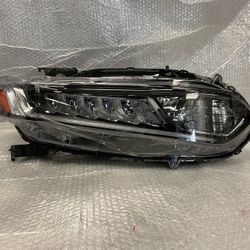 2018,2019,2020,2021 Honda Accord Right Headlight