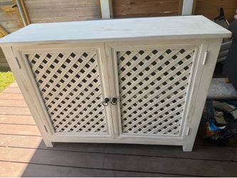 Hamilton 2 Door Cabinet W/Wash White Wood