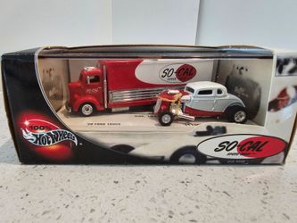 100% Hot Wheels So-Cal Speed Shop 2-Car Set - '38 Ford Truck & '34 Ford 5-Window