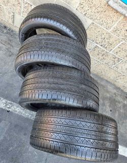 265 45 20 Michelín I'm selling this set of tires with 80% life left on all 4