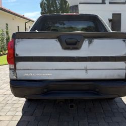 2004 Chevy Avalanche 