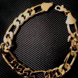 Gold Stainless Steel.mens Bracelet 💫💫💫