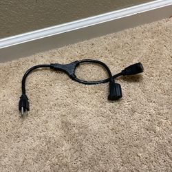 Hosa YAC-406 Power Extension Y Cable, Dual NEMA 5-15R to NEMA 5-15P, 14 AWG