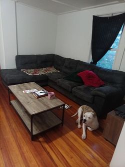 Sectional sofa and coffee table