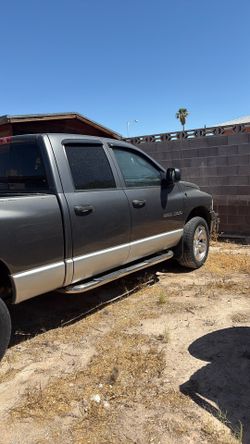 2004 DODGE RAM 4X4