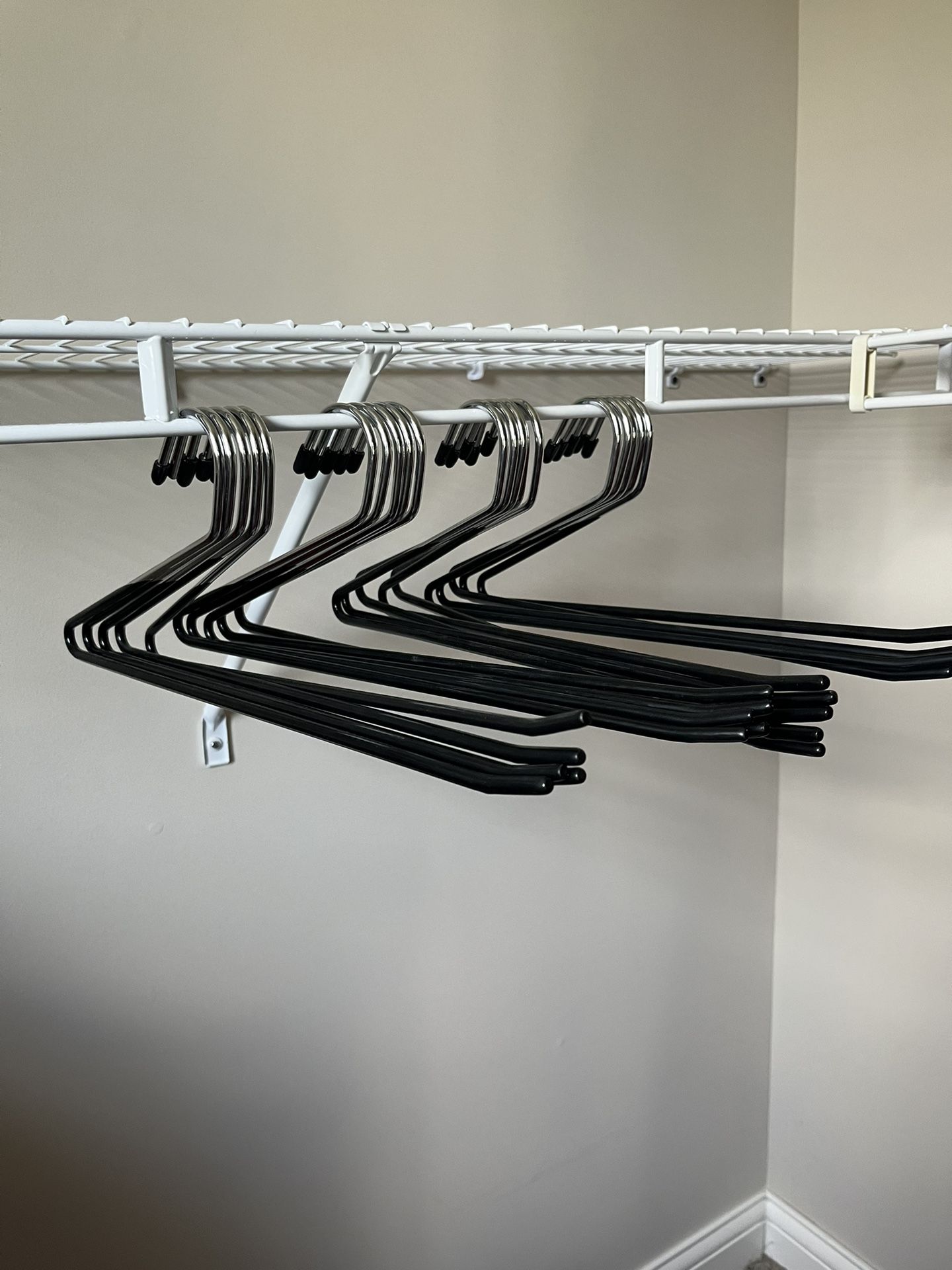 Rubber Grip Pants Hangers (Set of 20)